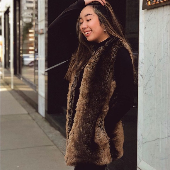 Vero Moda Faux fur vest - Picture 1 of 4